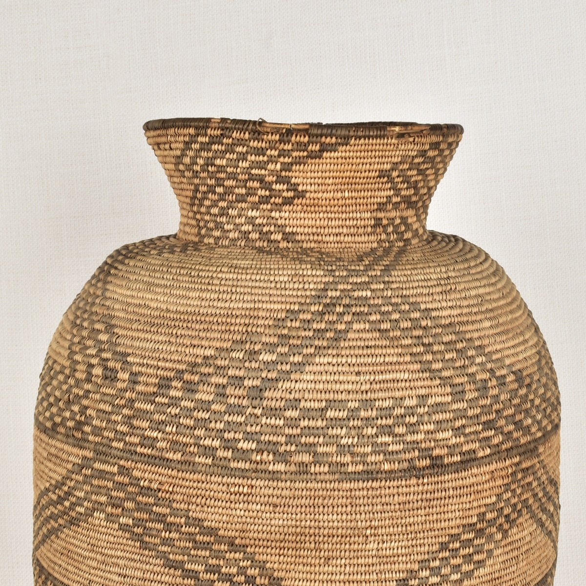 19/20th Century Apache Olla Basket