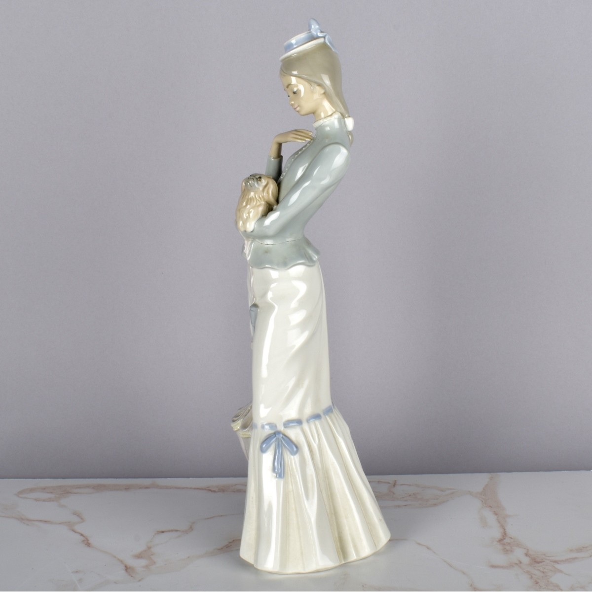 Lladro Porcelain Figurine