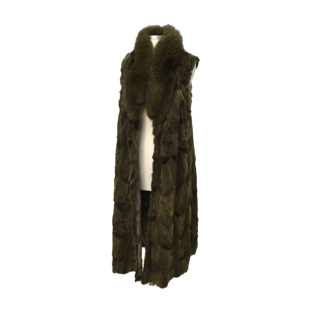 Fur Sleeveless Coat with Fox Collar