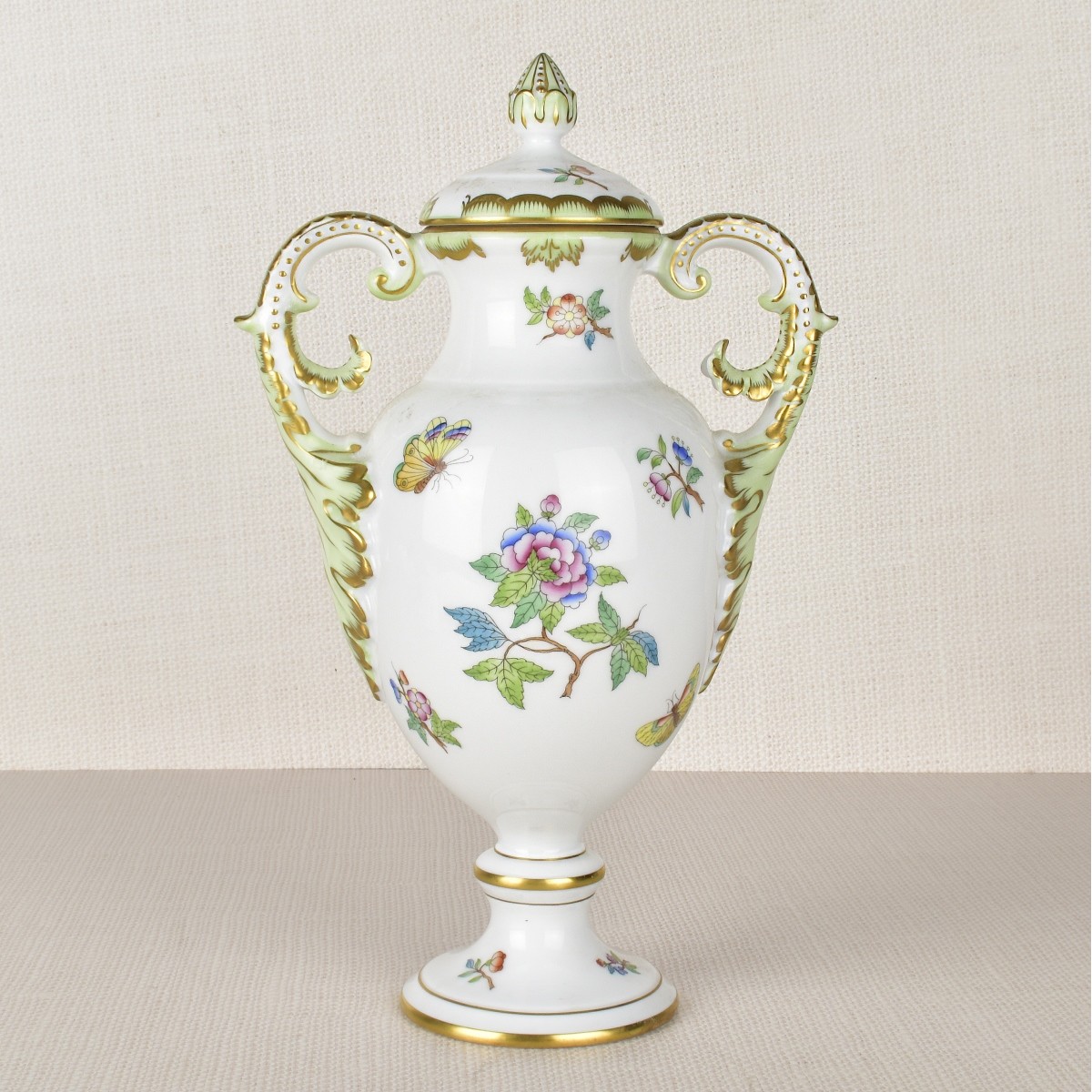 Herend Porcelain Hand Painted Urn