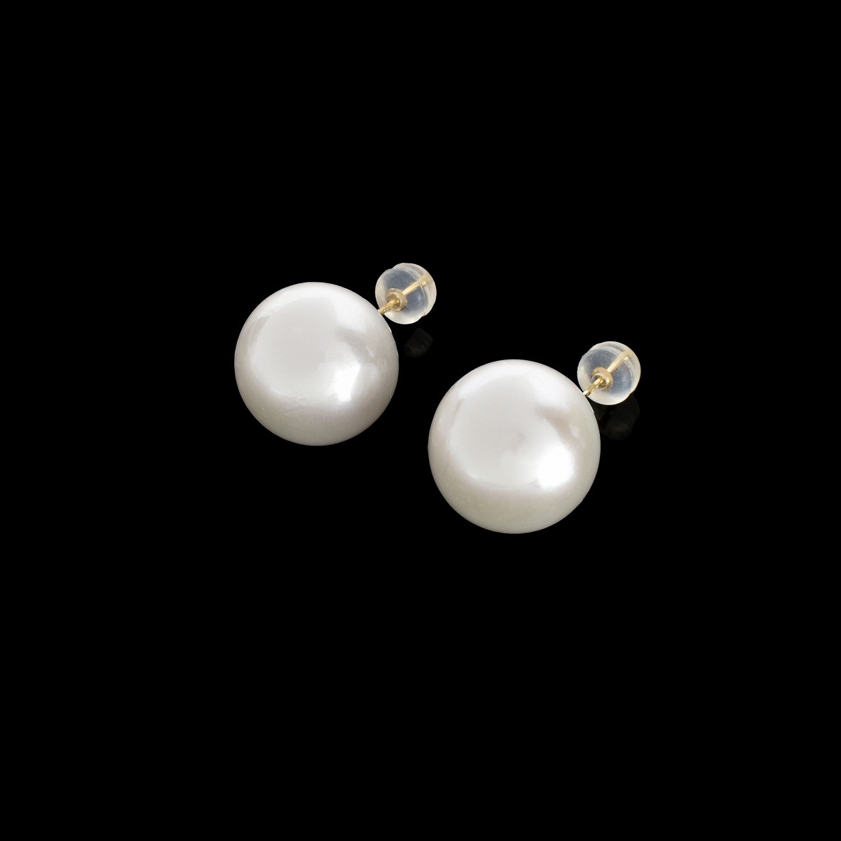 Pearl Ear Studs