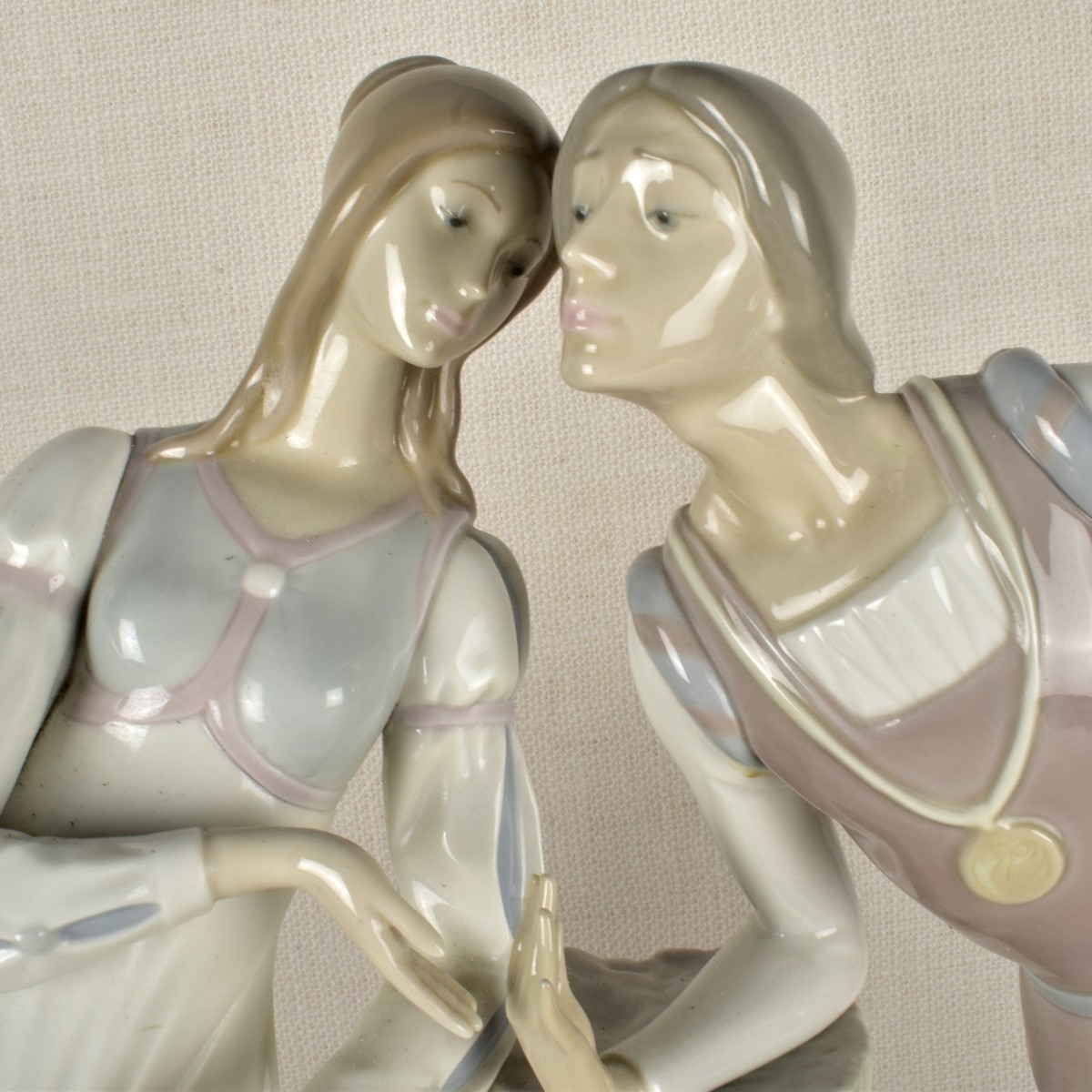 Lladro Romeo & Juliet Porcelain Figurine