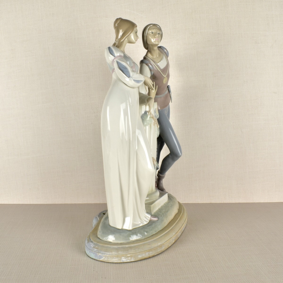 Lladro Romeo & Juliet Porcelain Figurine