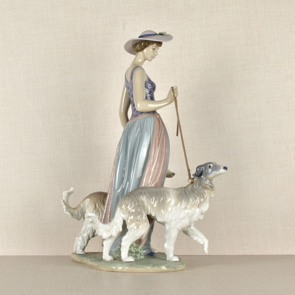 Lladro Figurine of a Lady