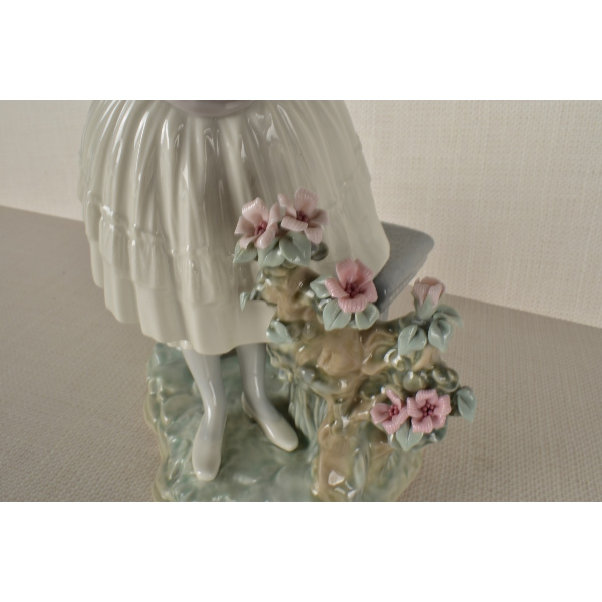 Lladro Figurine of a Girl with Flowers