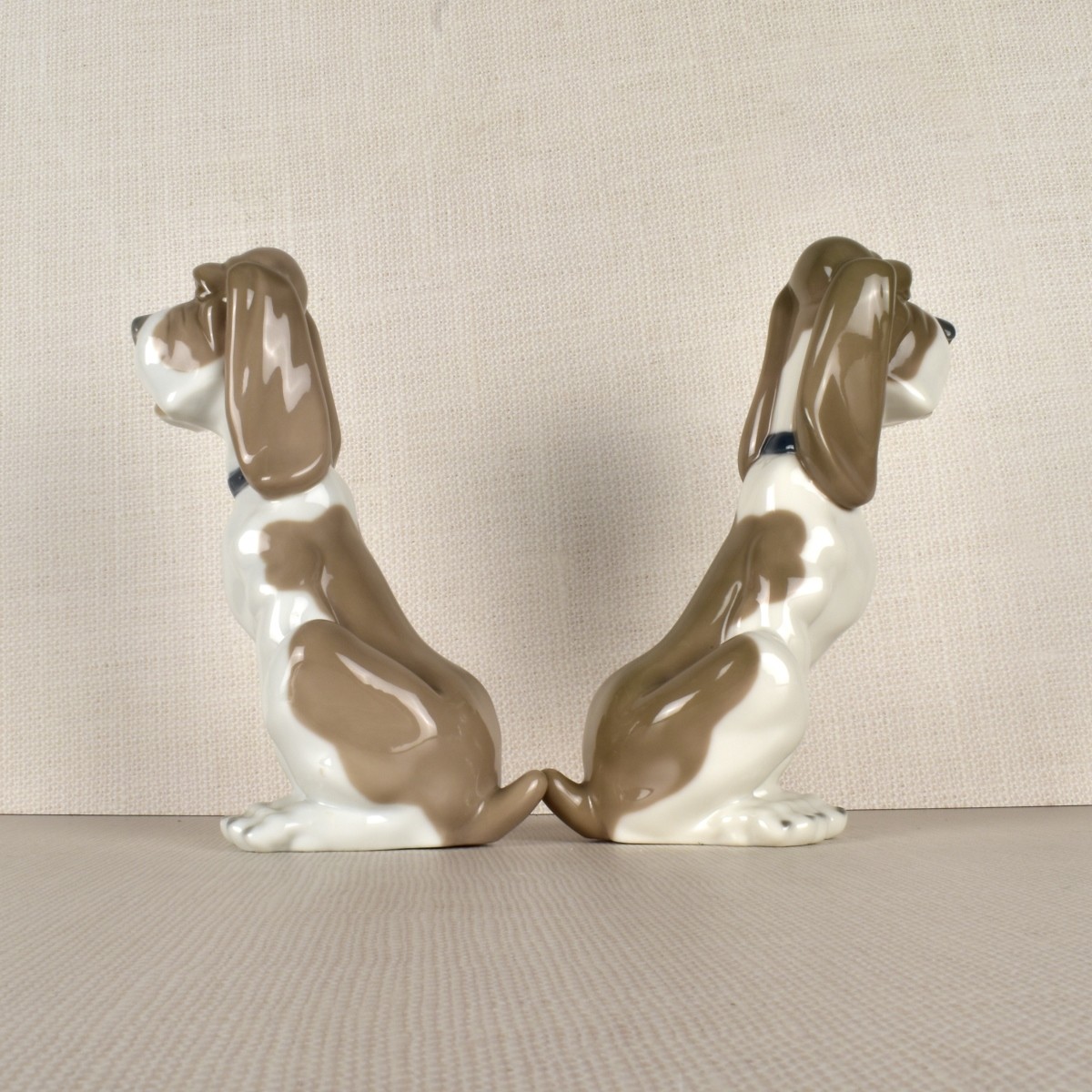 Pr Nao by Lladro Porcelain Hound Dogs