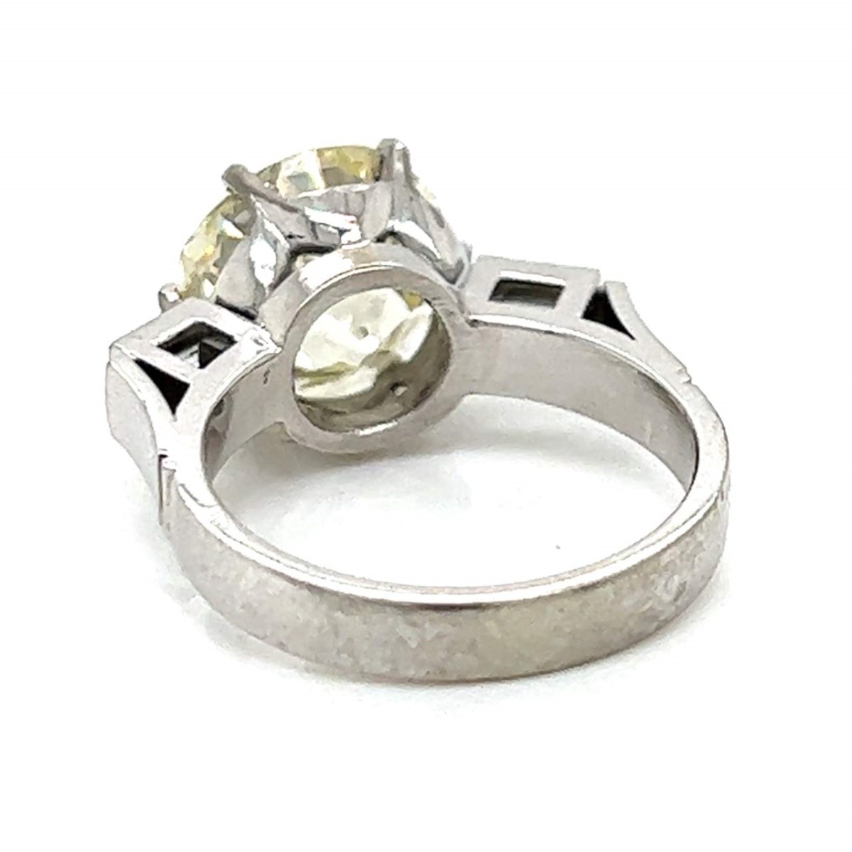 Diamond and Platinum Ring