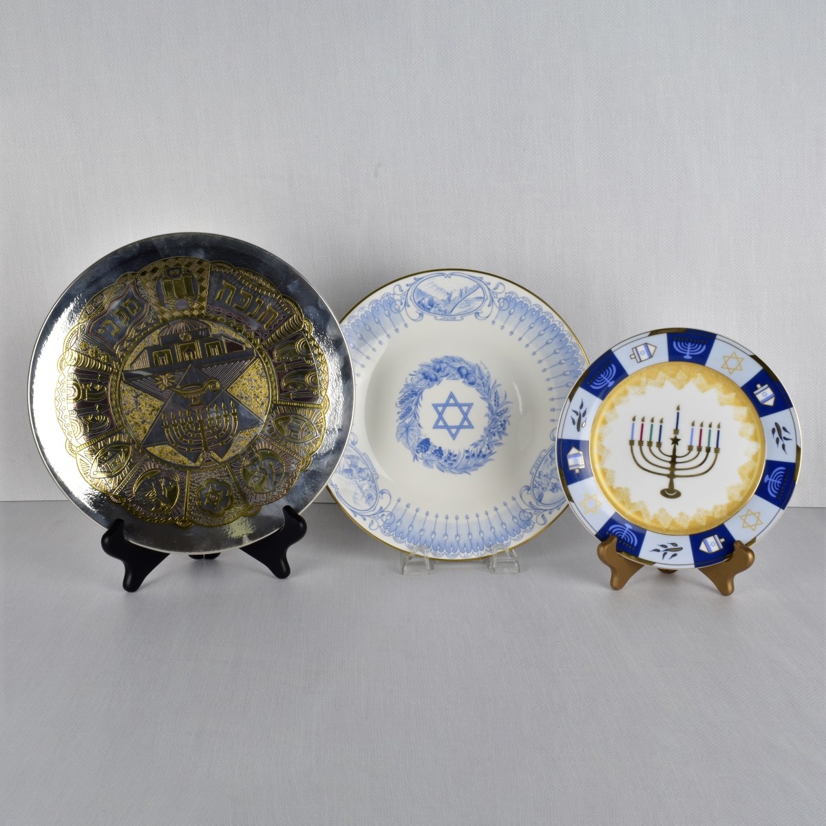 Collection of Judaica Pieces