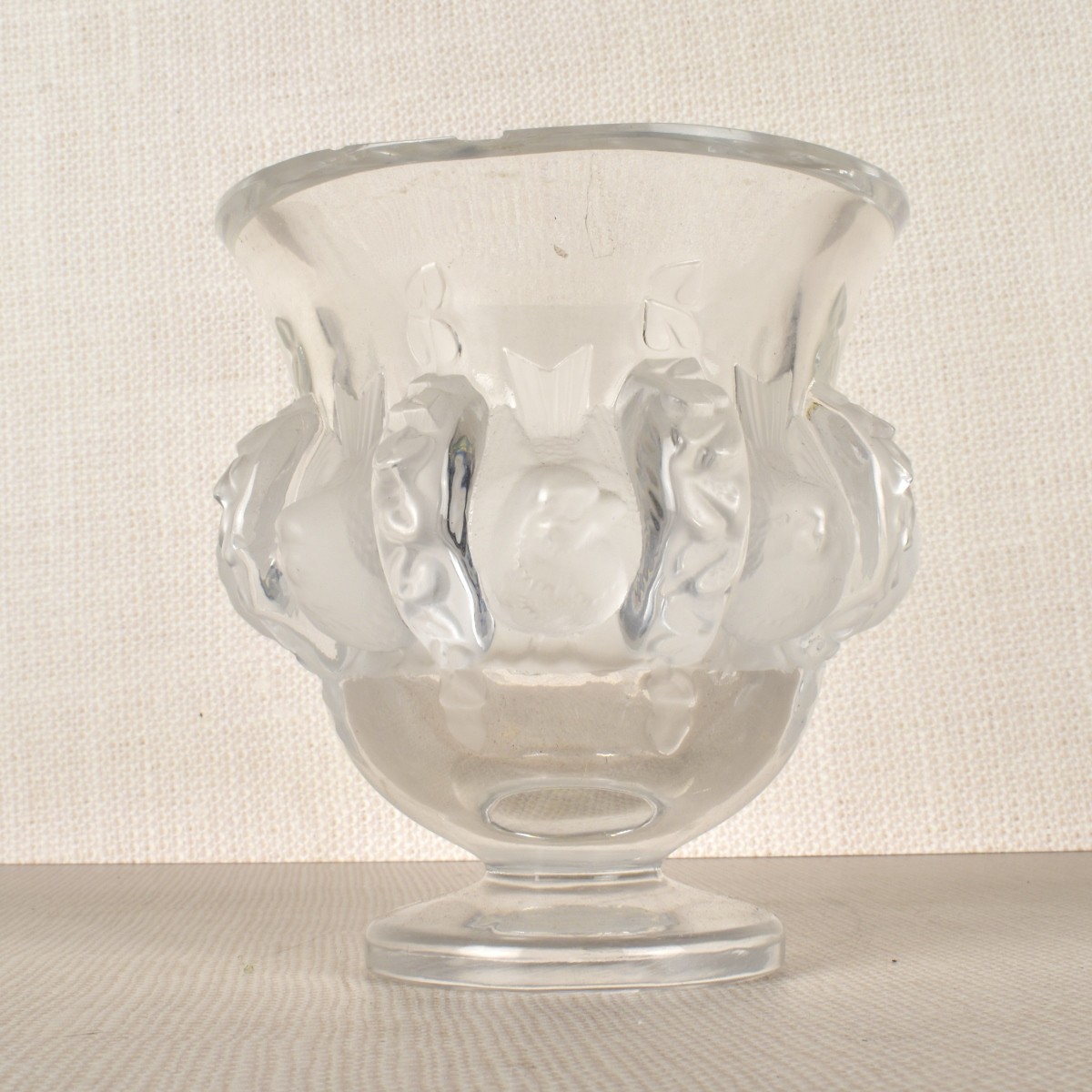 Lalique France crystal "Dampierre" Vase