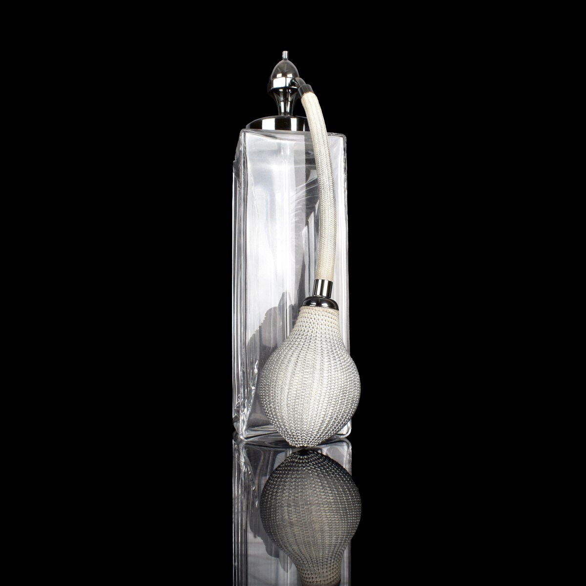 Lalique France "Duncan" Pattern Perfume Atomizer