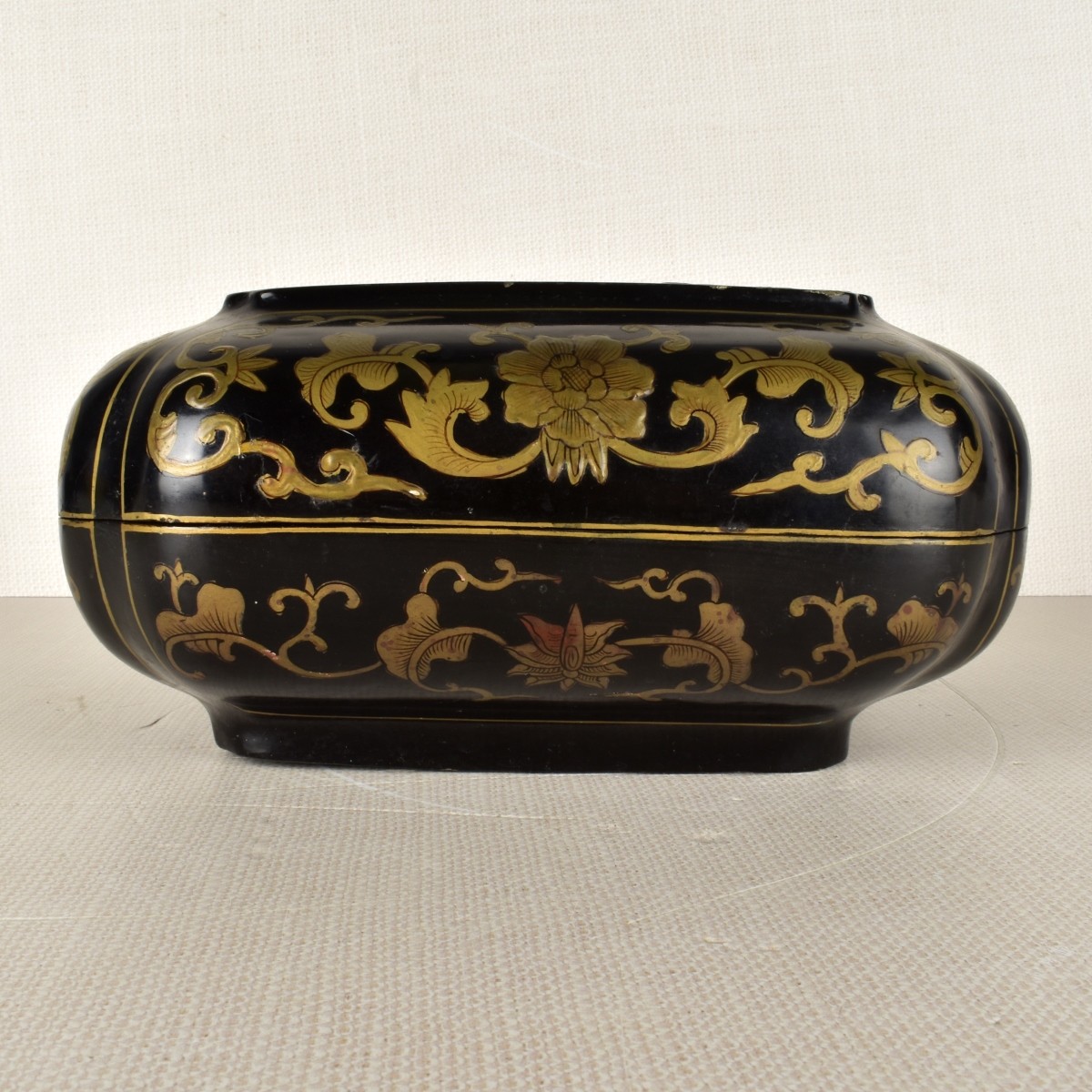 Vintage Chinese Black & Gold Lacquered Box