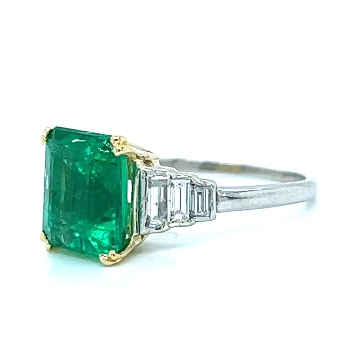 Emerald, Diamond and Platinum Ring