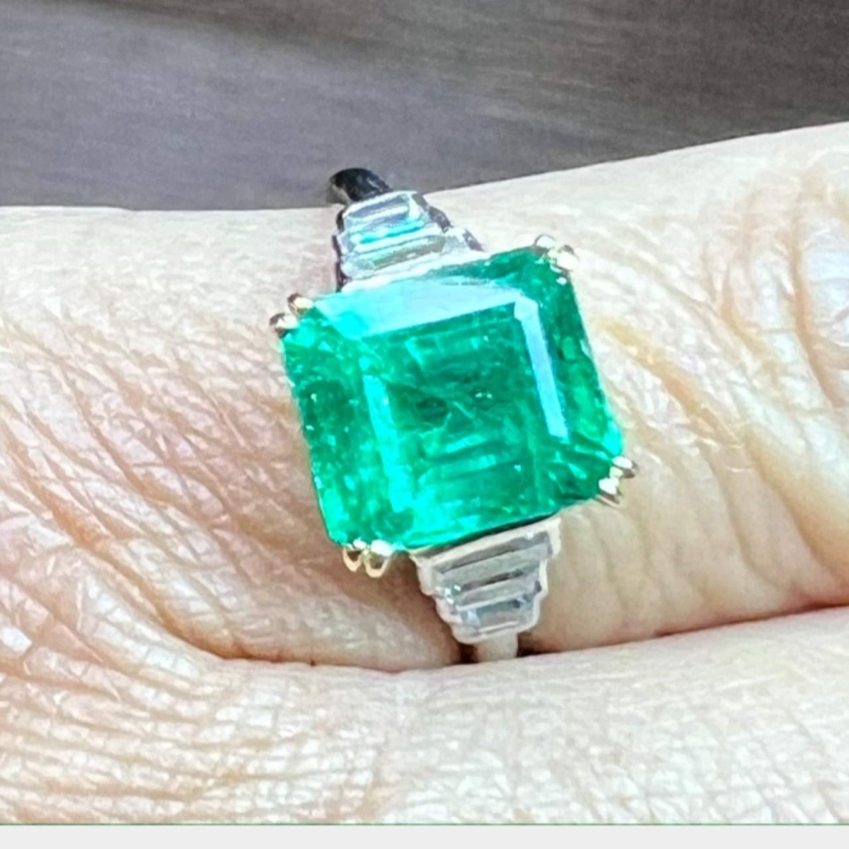 Emerald, Diamond and Platinum Ring