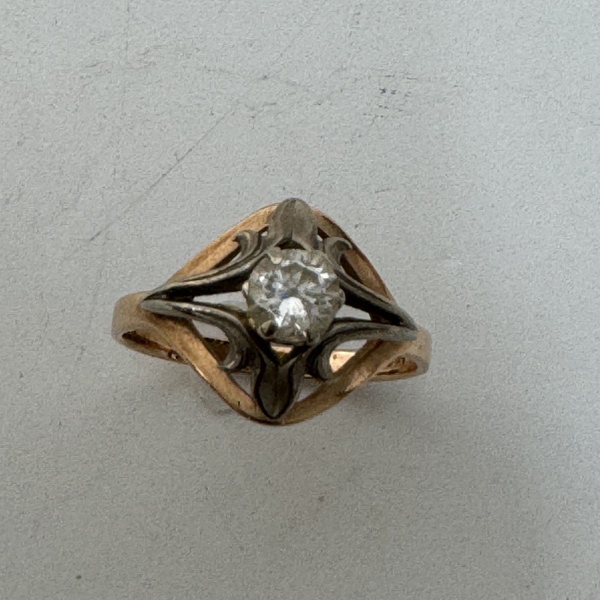 Diamond and 18K Ring