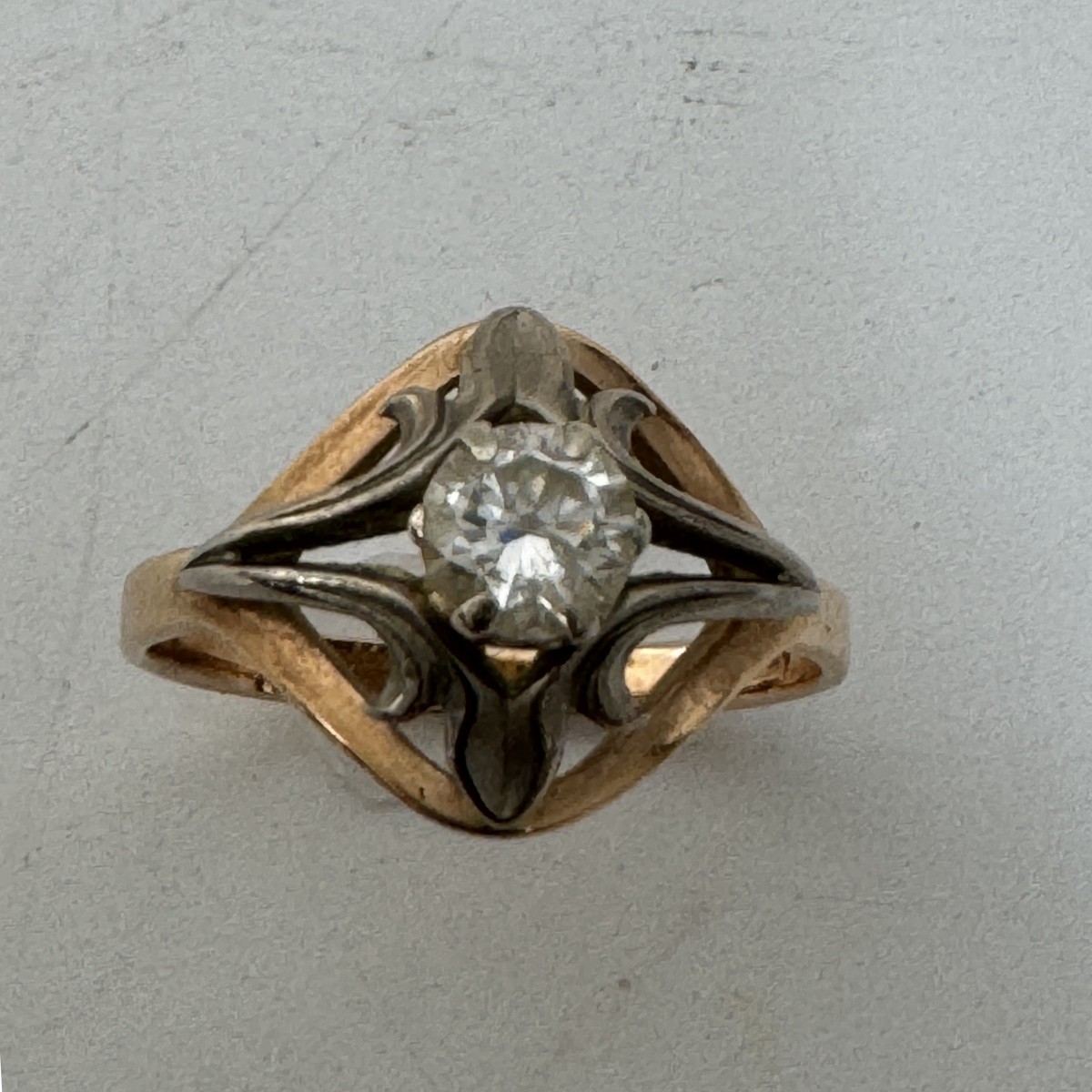 Diamond and 18K Ring