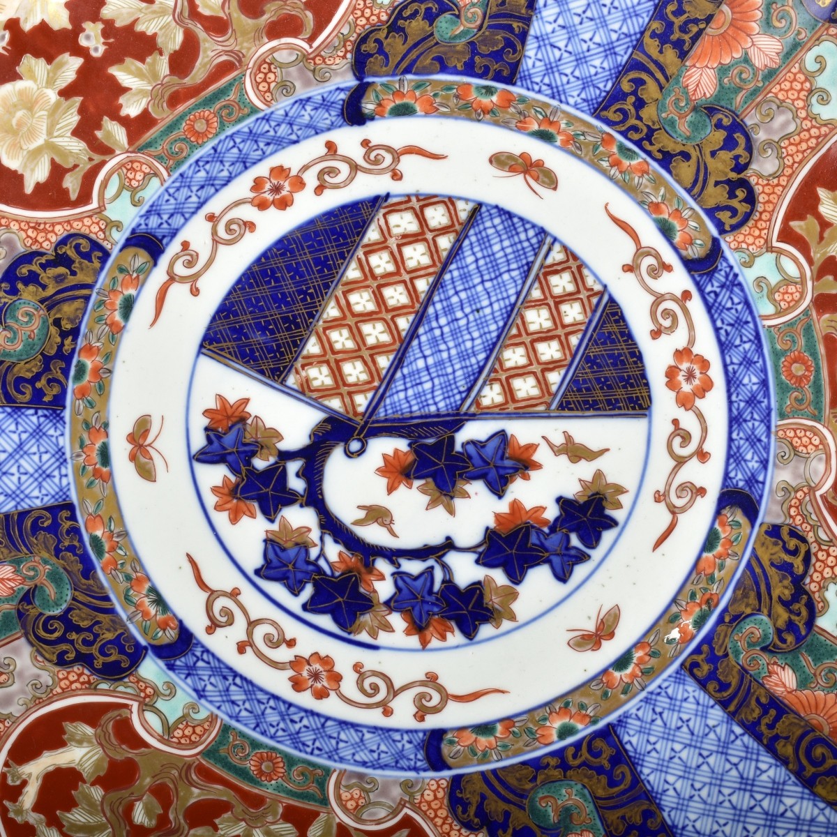 19/20th Century Scalloped Imari Charger