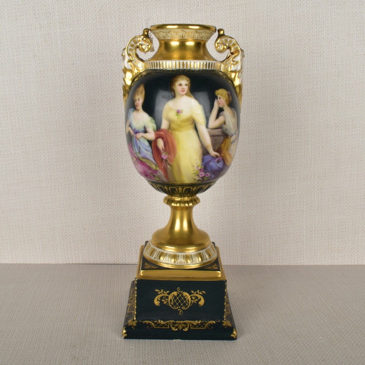 Royal Vienna Urn