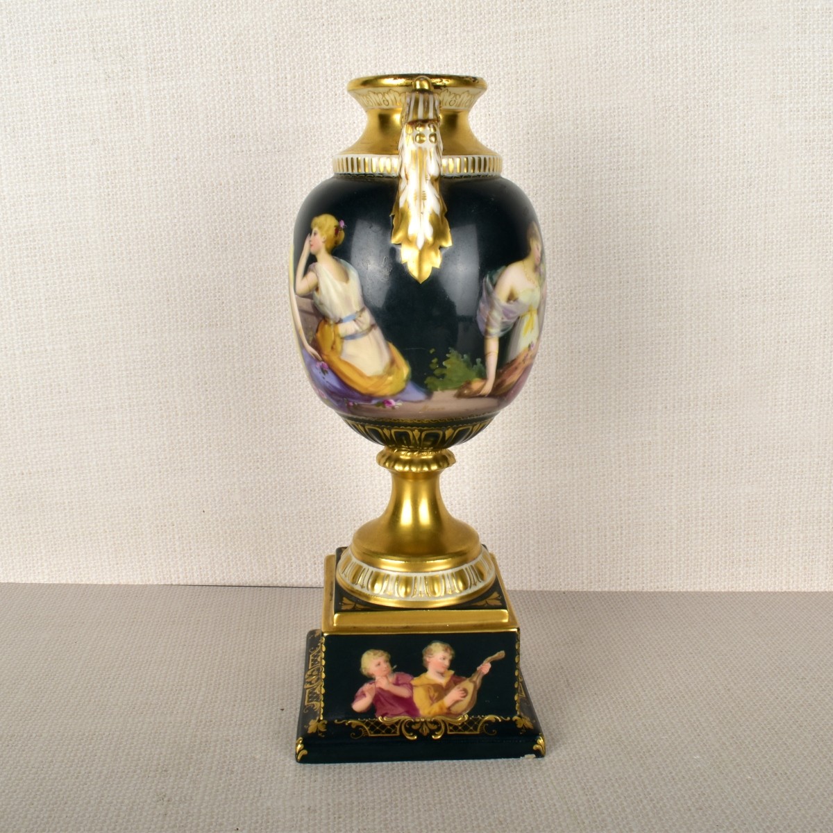 Royal Vienna Urn