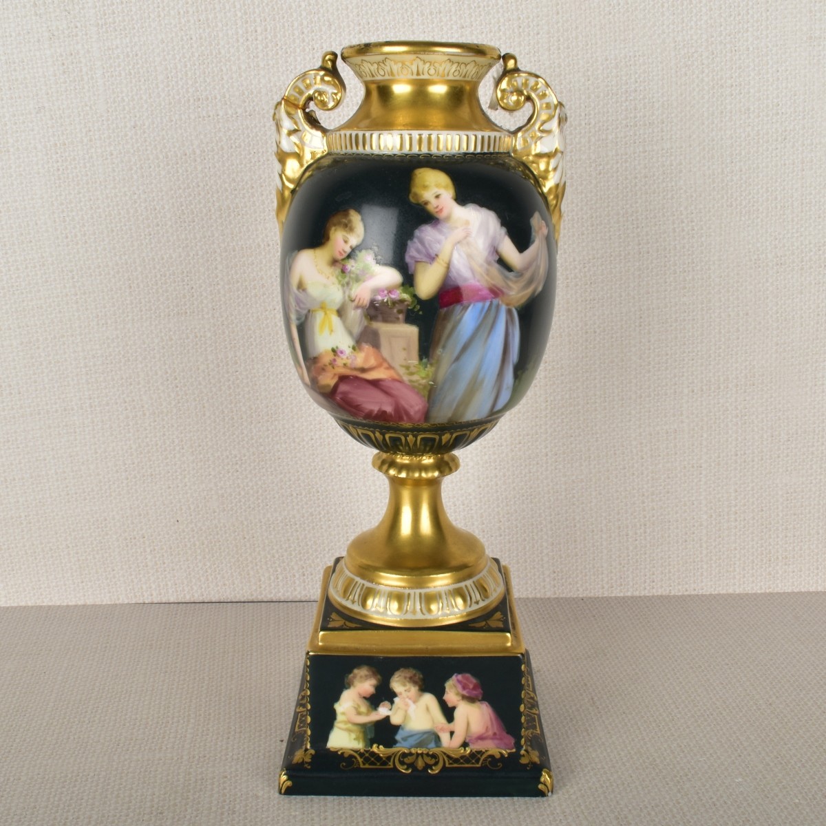 Royal Vienna Urn