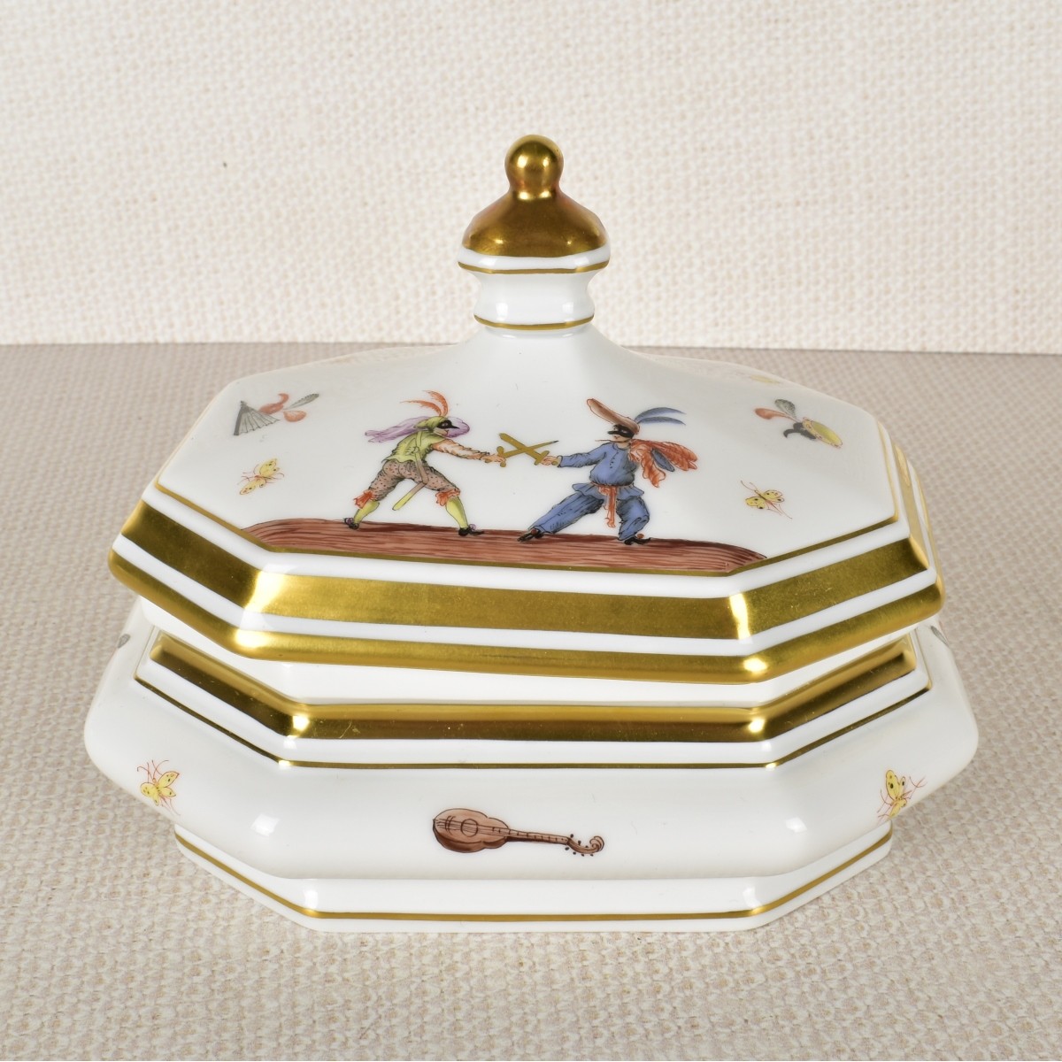 Meissen Porcelain Dresser Box