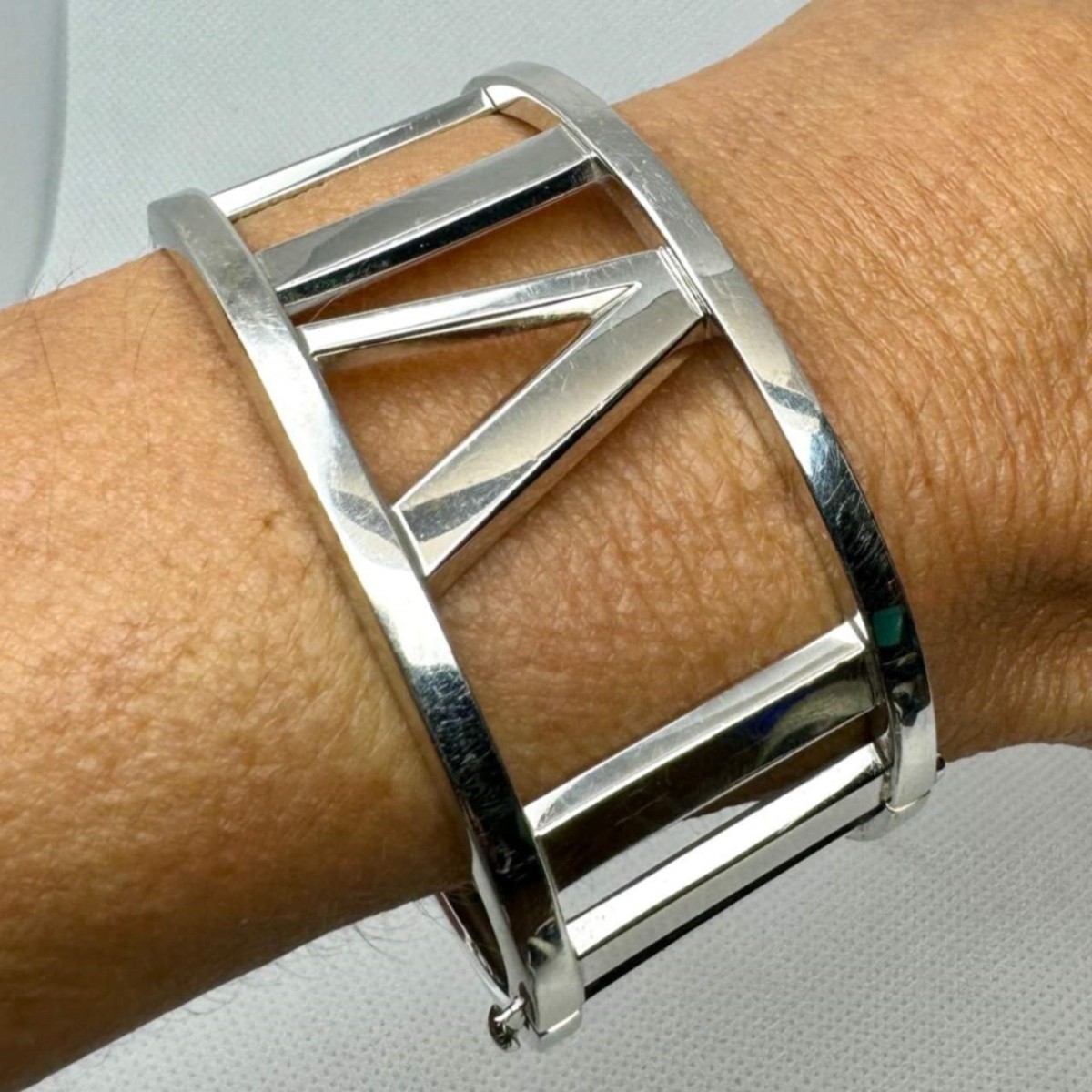 Tiffany & Co 18K Atlas Bracelet