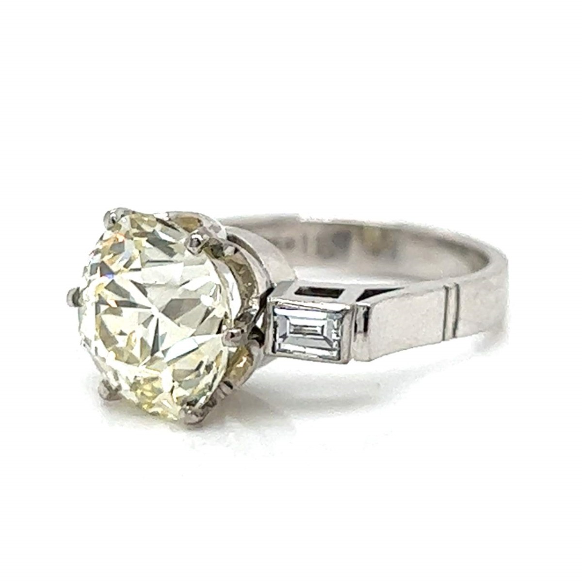 Diamond and Platinum Ring