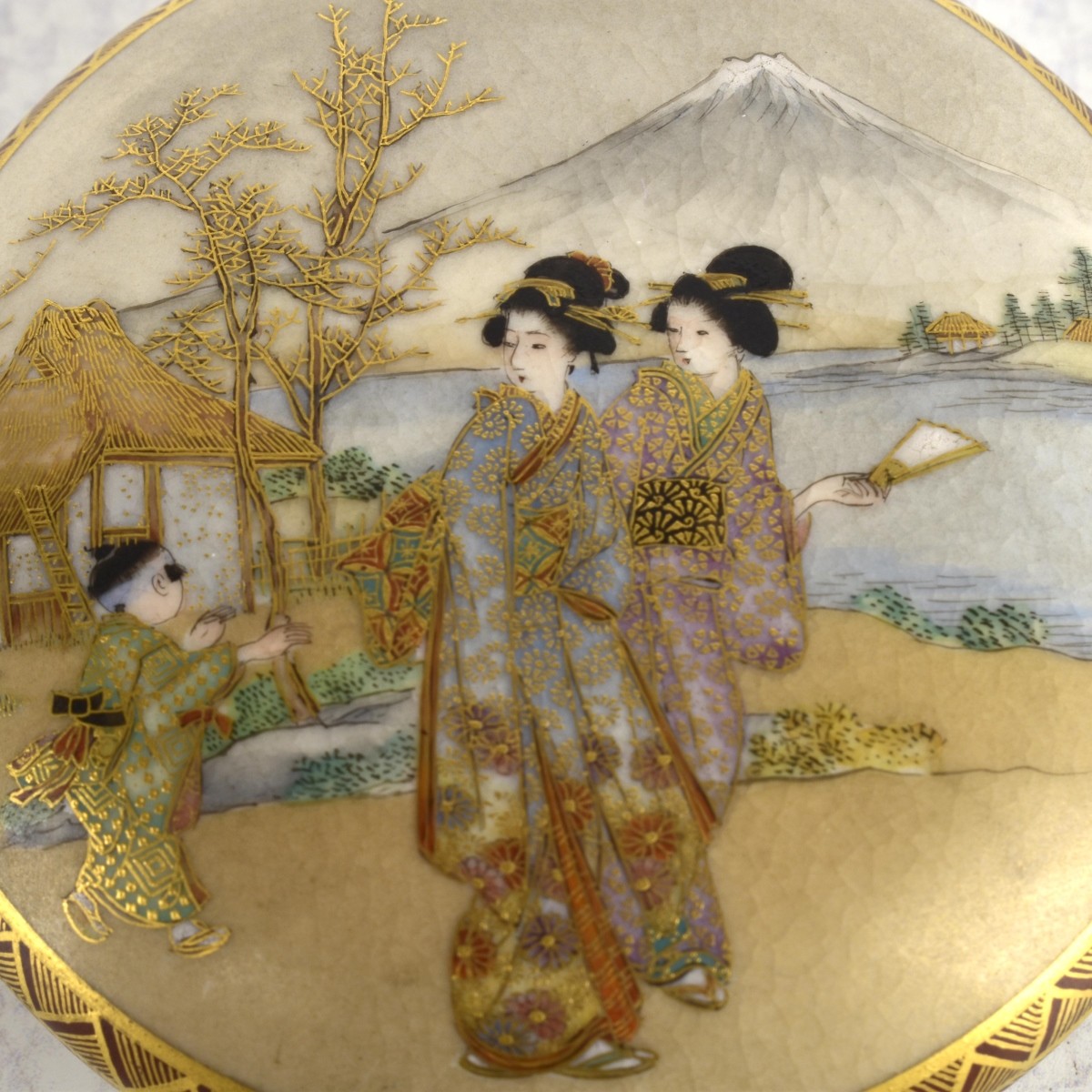 Japanese Satsuma Earthenware Circular Box