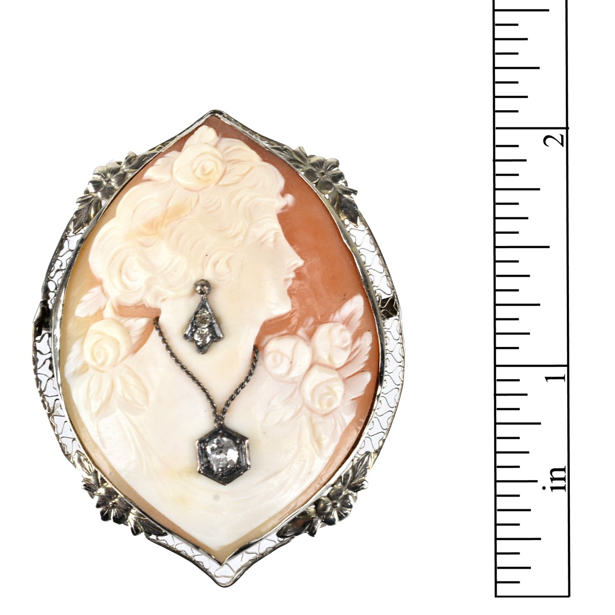 Cameo and 14K Pendant / Brooch