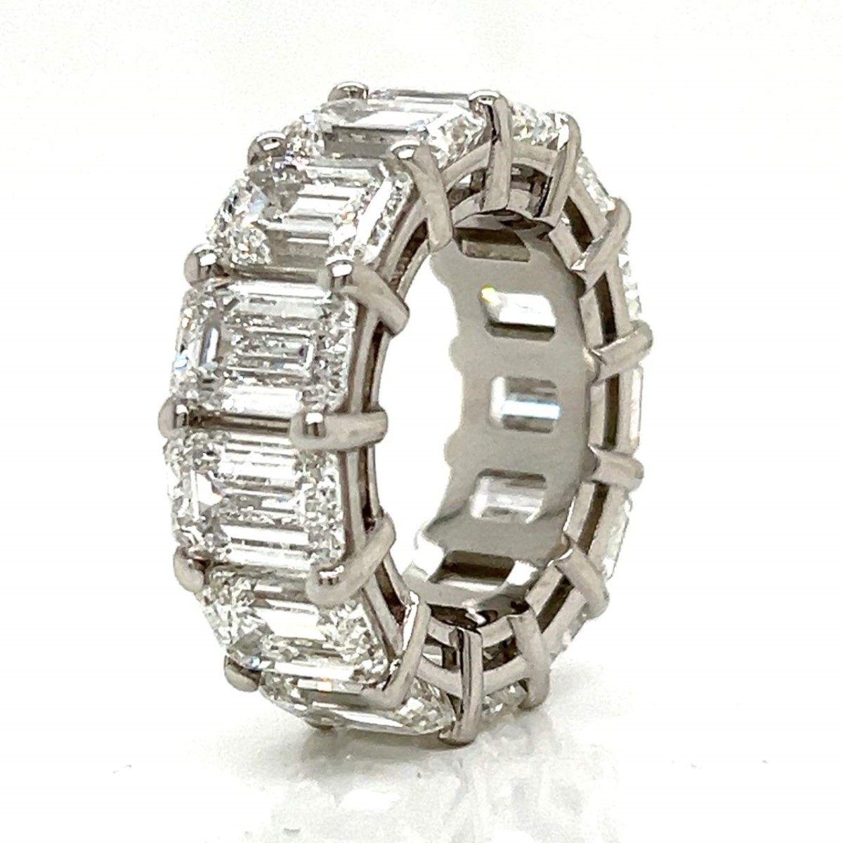 Lugano Diamond and 18K Ring