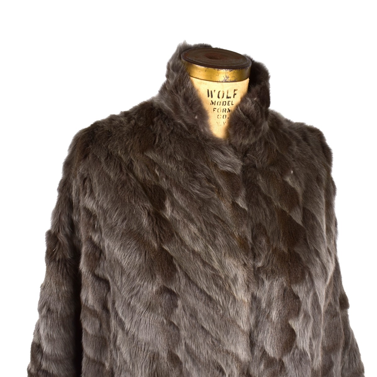 Fur Sleeveless Coat with Fox Collar