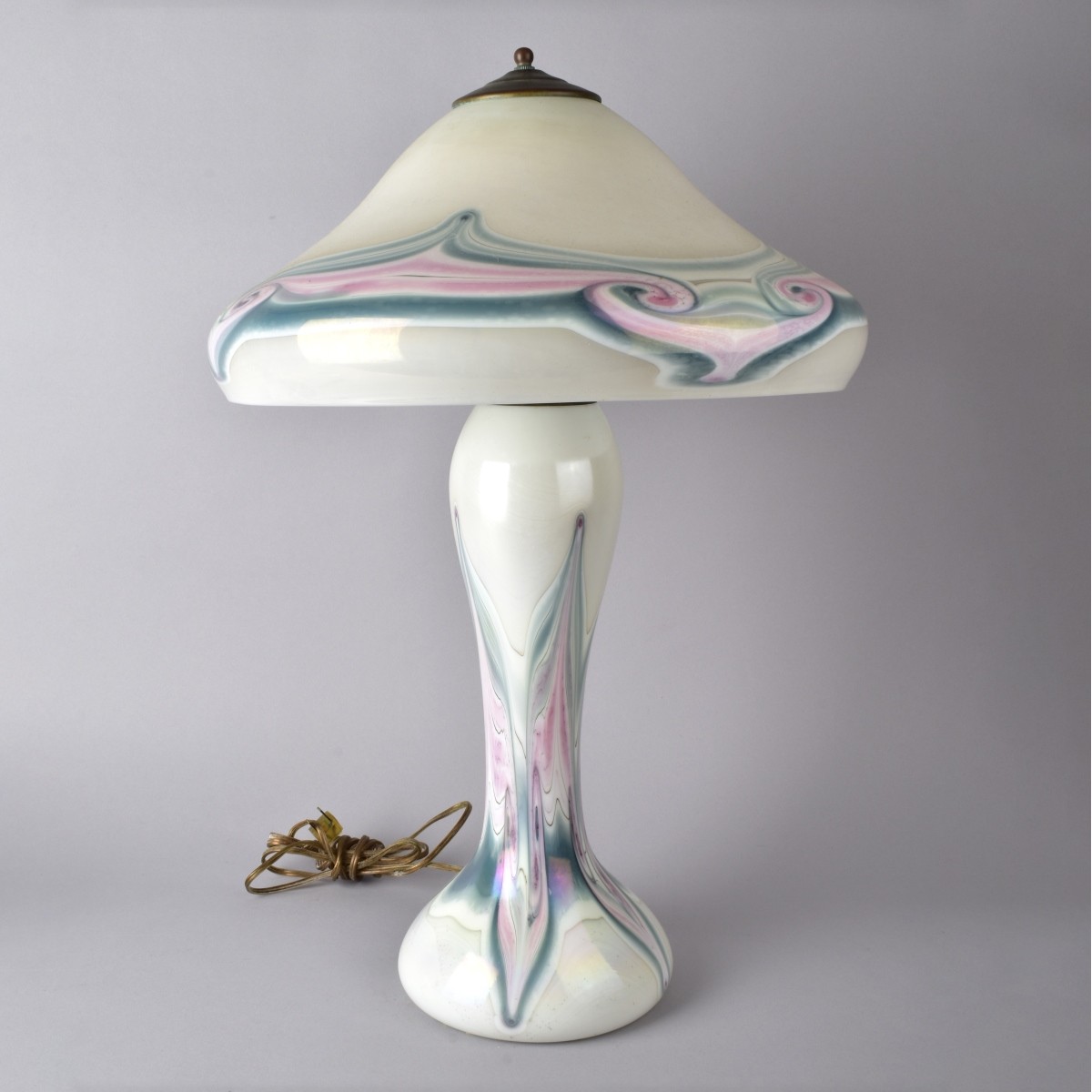 Vintage Pulled Feather Art Glass Lamp