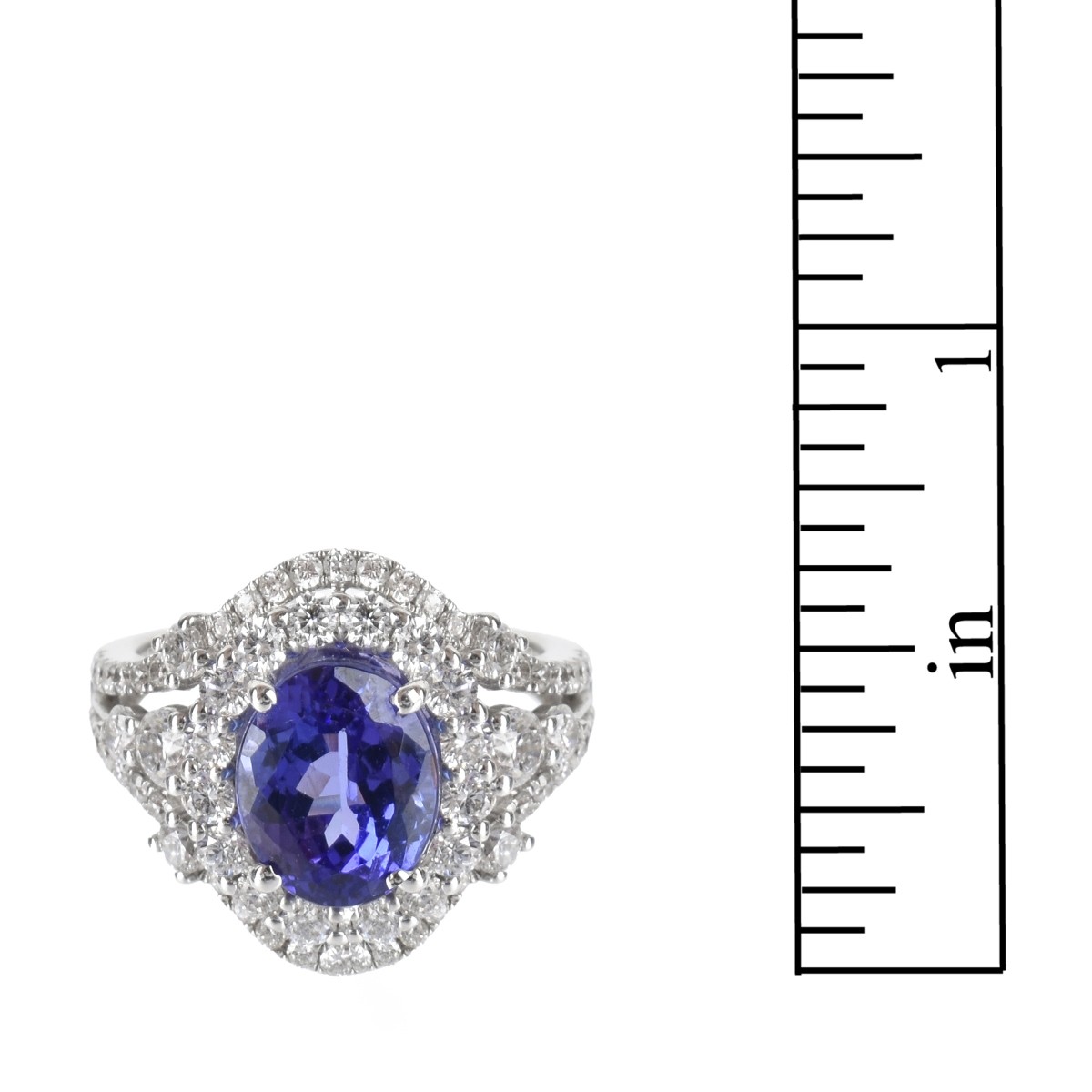 Tanzanite, Diamond and 18K Ring