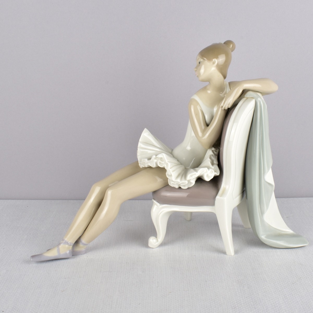 Lladro Glazed Porcelain Figurine