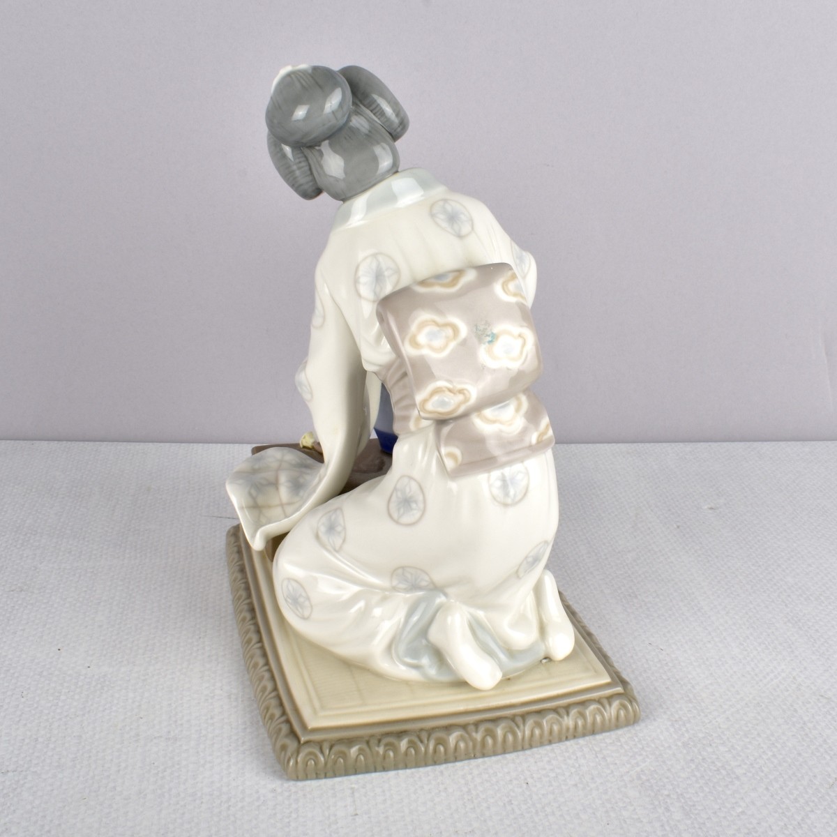 Lladro Glazed Porcelain Figurine