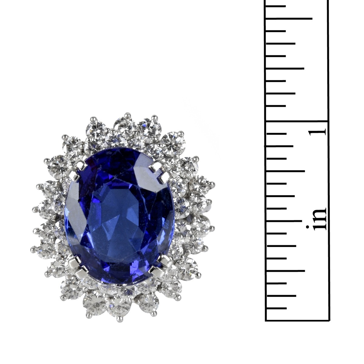 Tanzanite, Diamond and 18K Ring