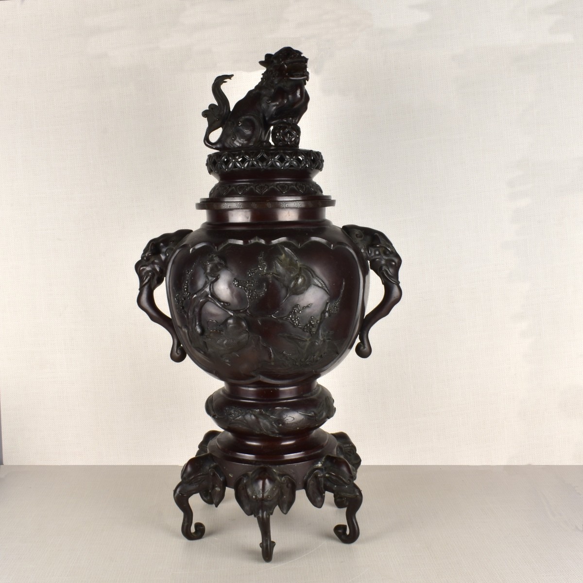 Lg Japanese Meiji Era Covered Bronze Urn