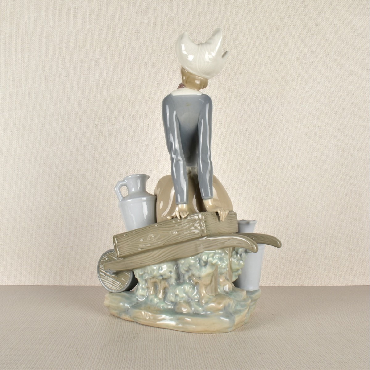 Lladro Large Porcelain Figurine