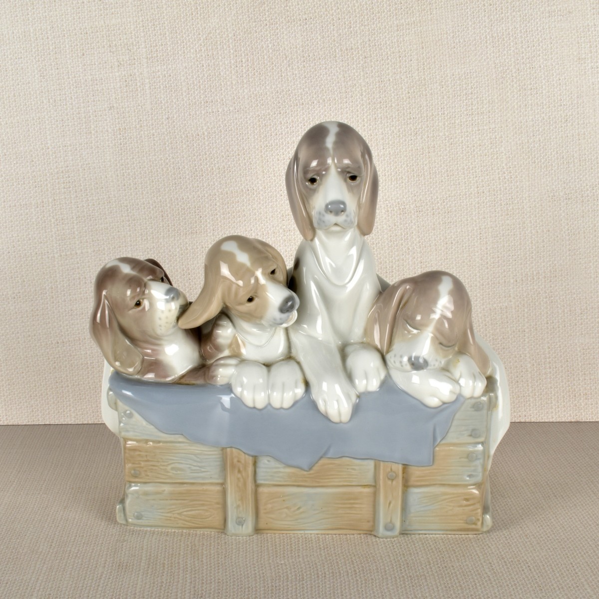 Lladro Figurine of Dogs