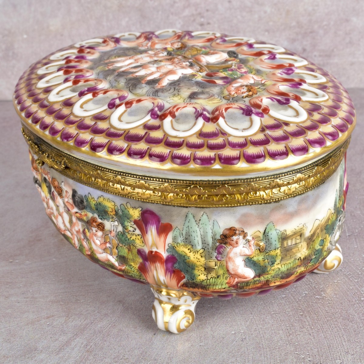 Capodimonte Oval Lidded Box