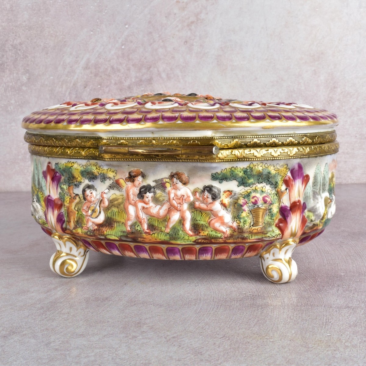 Capodimonte Oval Lidded Box