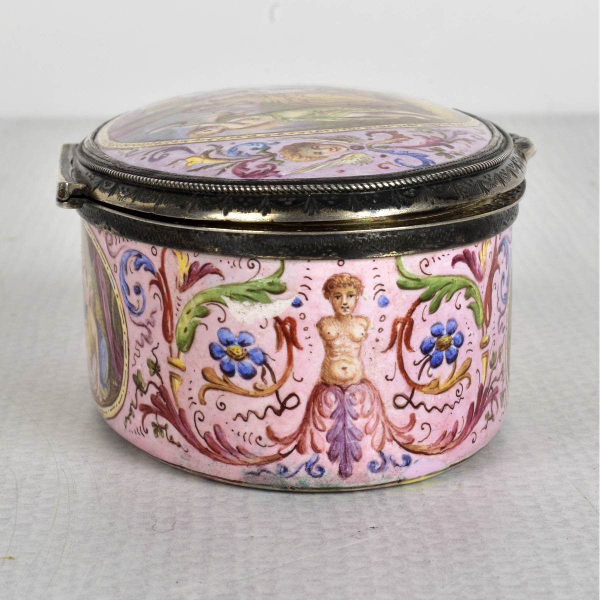 19th Century Viennese Enameled Hinge Box