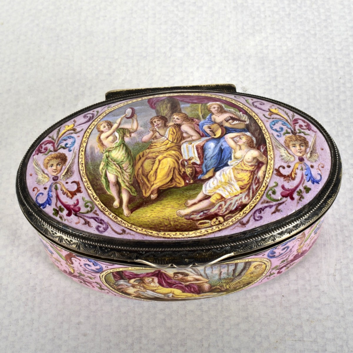 19th Century Viennese Enameled Hinge Box