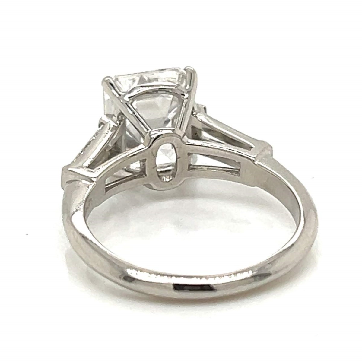 GIA Diamond and Platinum Ring