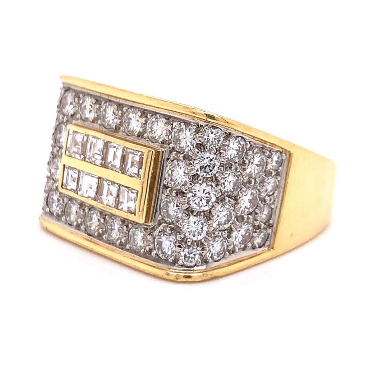 Diamond and 18K Ring