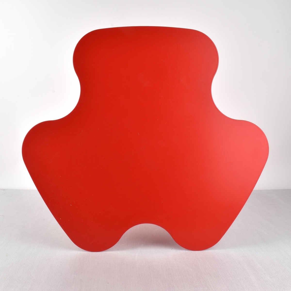 Petta Accent Table in Red