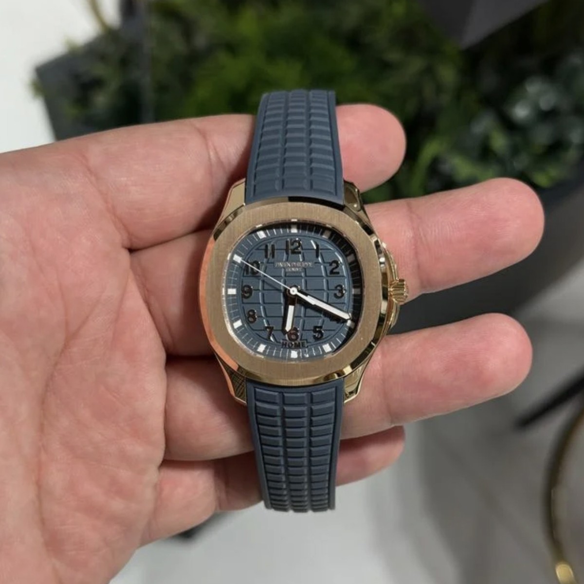 Patek Philippe Aquanaut 5269R-001