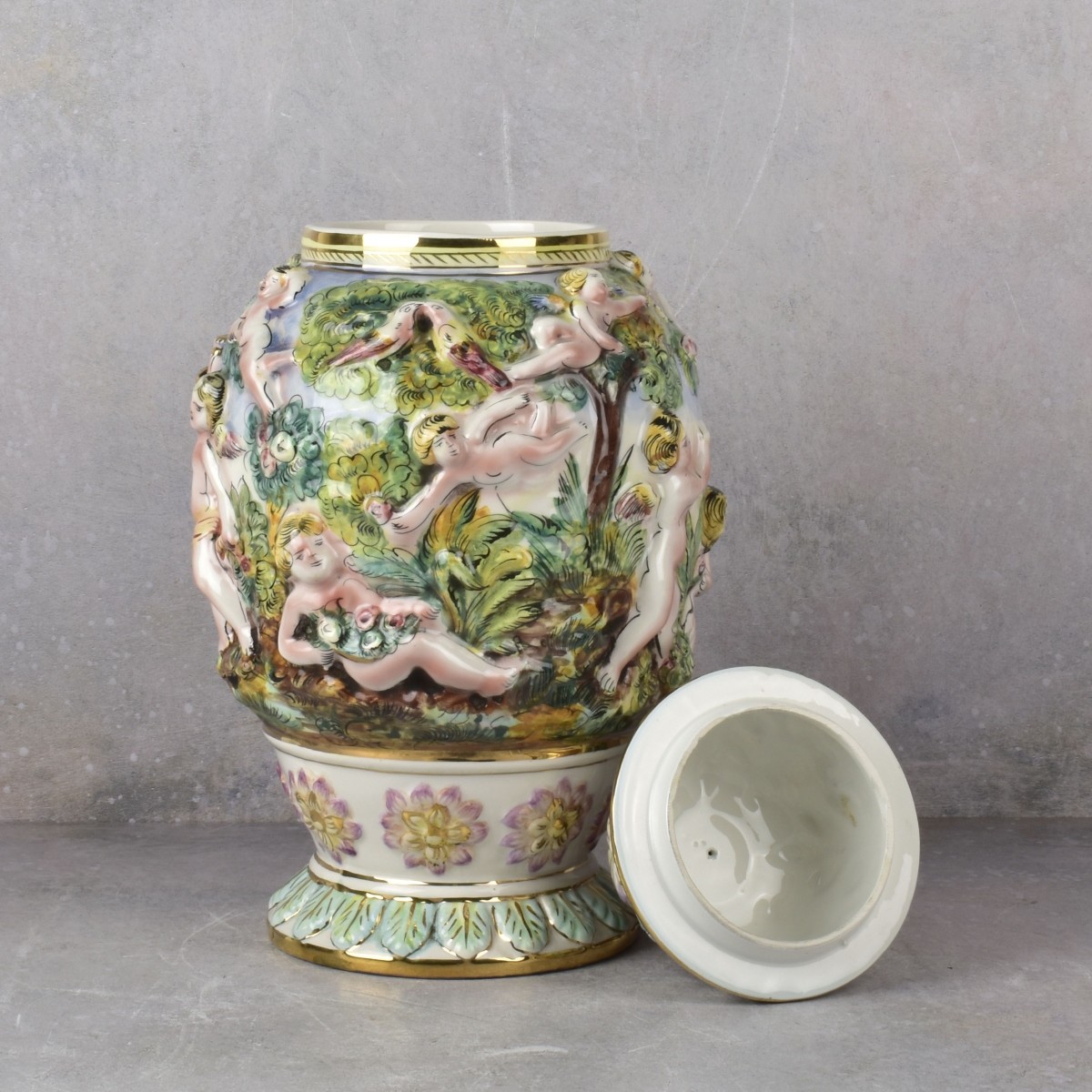 Vintage Italian Capodimonte Porcelain Covered Urn