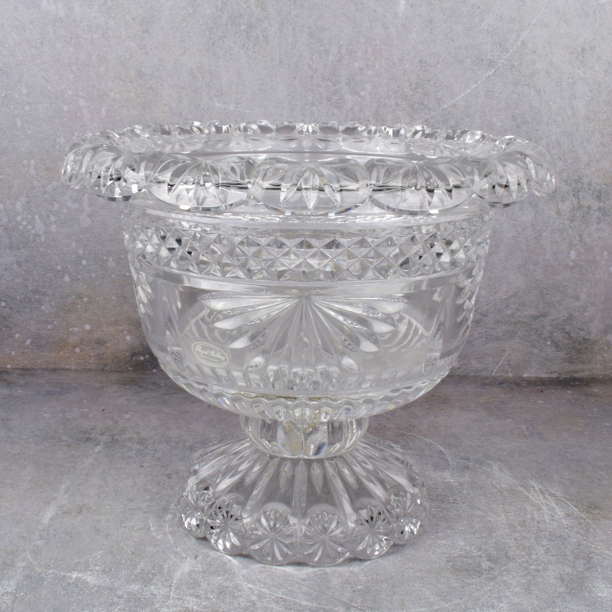 Royal Gallery Slovakia "Daniella" Bowl