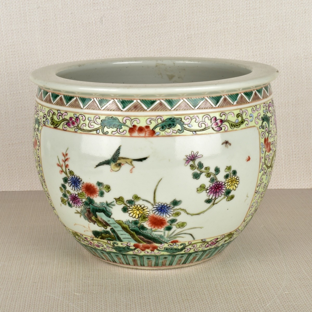 Chinese Famille Rose Jardiniere