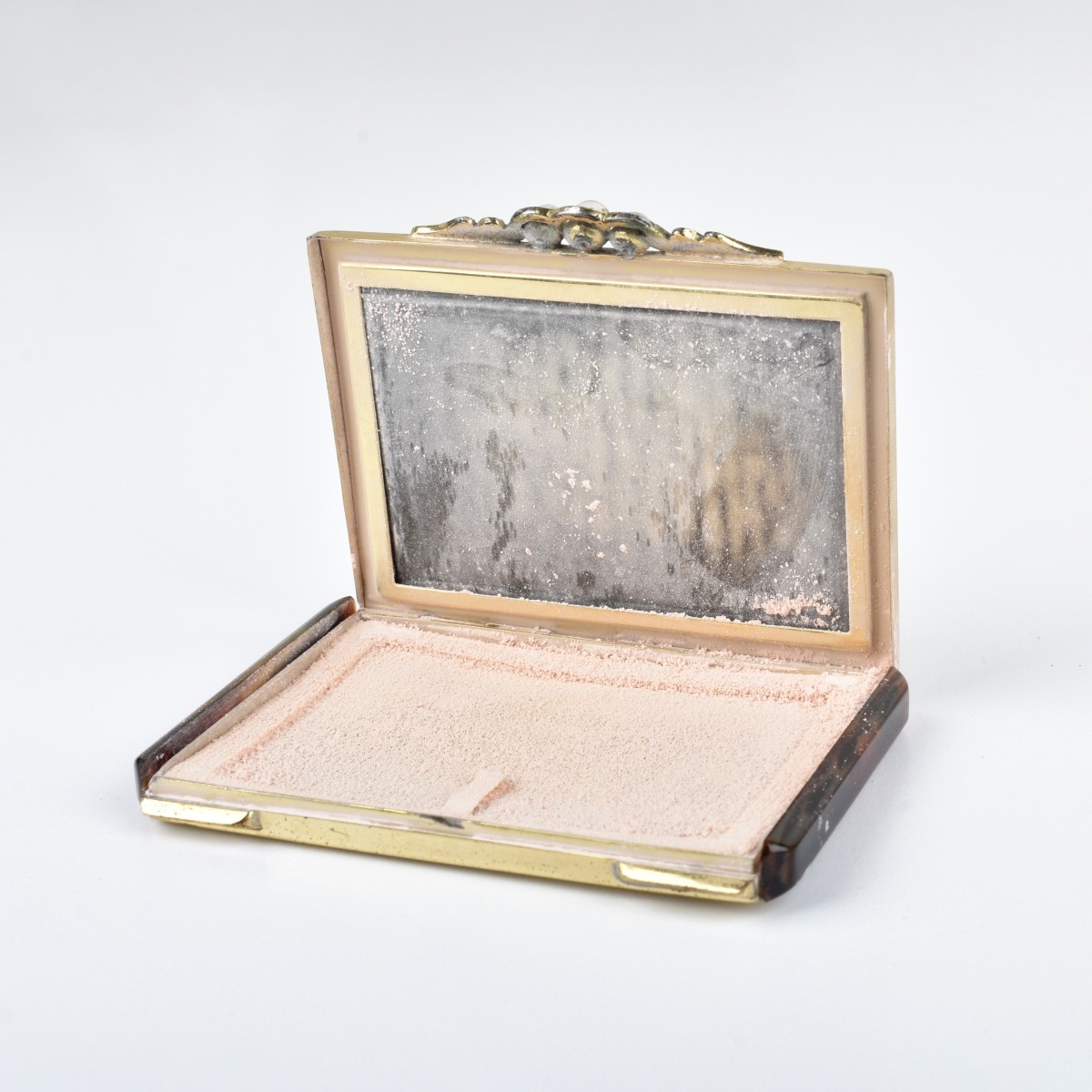 Gold Filled Compact